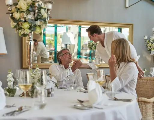 Festliche Feier im Wintergarten des Ostseehotel Kühlungsborn